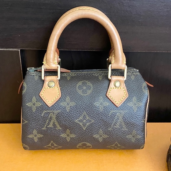 SALE‼️🤎Louis Vuitton Mini speedy crossbody🤎 - Picture 6 of 15